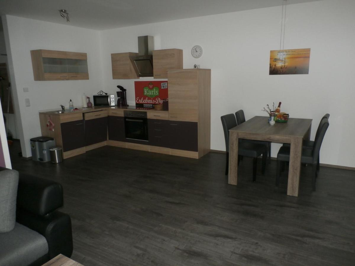 Ferienwohnung Am Seglerhafen Peenemunde Exteriör bild